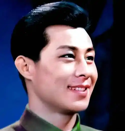 "一代男神"王心刚:高龄91岁,与病妻白头偕老,儿女已飞黄腾