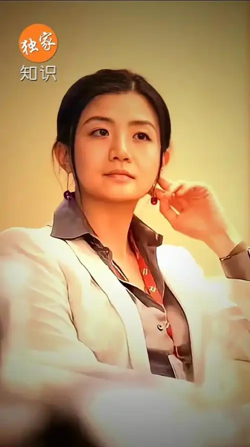 揭秘中国最美女富豪李颖的成功秘籍看懂你也能成为人生赢家