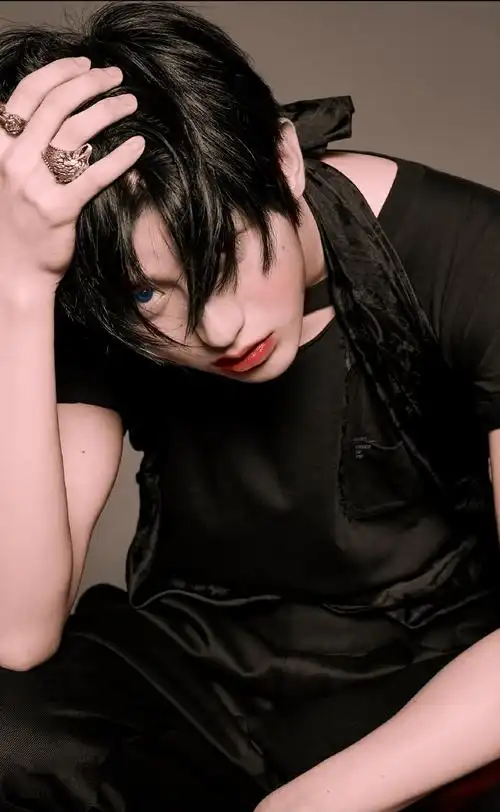 雕塑般完美9999(大壁纸#蔡徐坤