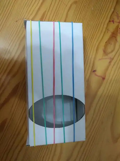 这是一个简易的乐器,我通过它,认识了声音,回声和听觉