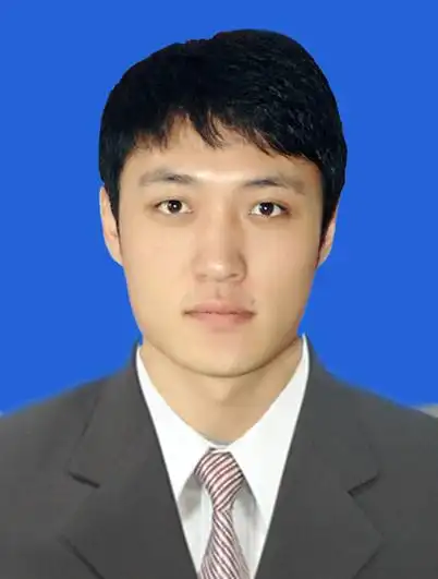 求ps一张1寸的证件照,p上正装(西服领带白衬衫),修的美观大方点,拜谢!