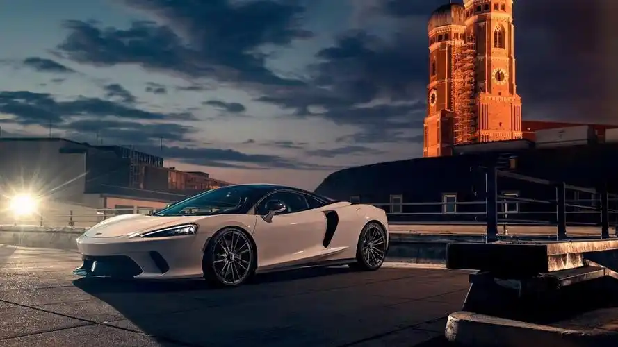 迈凯伦超级跑车高清桌面壁纸