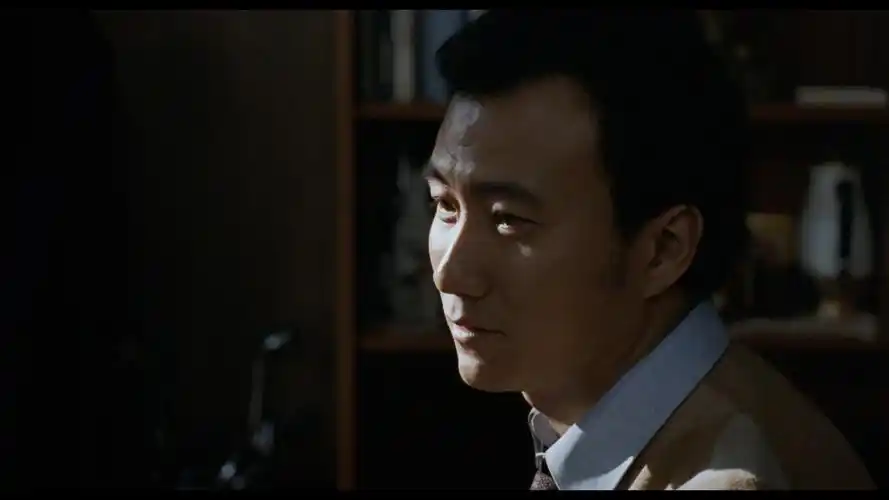 《蓝宇》讲述动人的同性之爱 刘烨胡军组成最早"男男cp"