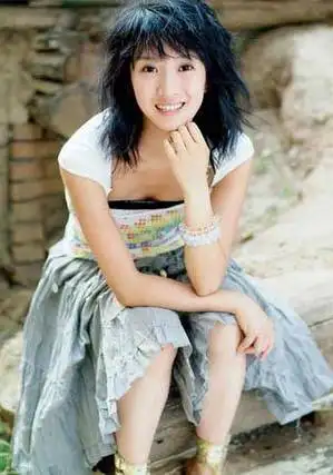 陈道明的女儿陈格,不追求知名度,也不追求流量,十分令人敬佩_演技