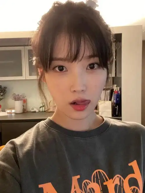 可爱一下叭05#iu李知恩  #iu  #iu头像  #iu李智恩宝藏女孩  #ins