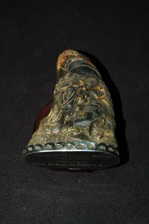 明代 苏门答腊犀角 雕秋山居士图摆件