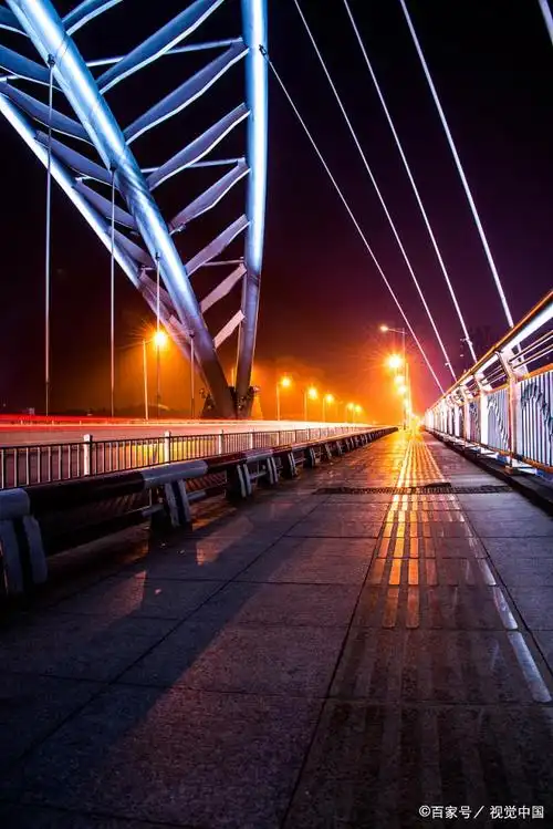 拍摄夜景图片时,需要把握的5个关键手段