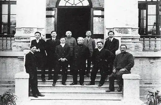 事免伤心否棋逢敌手无南方诸公中哪些人够格与袁世凯过招