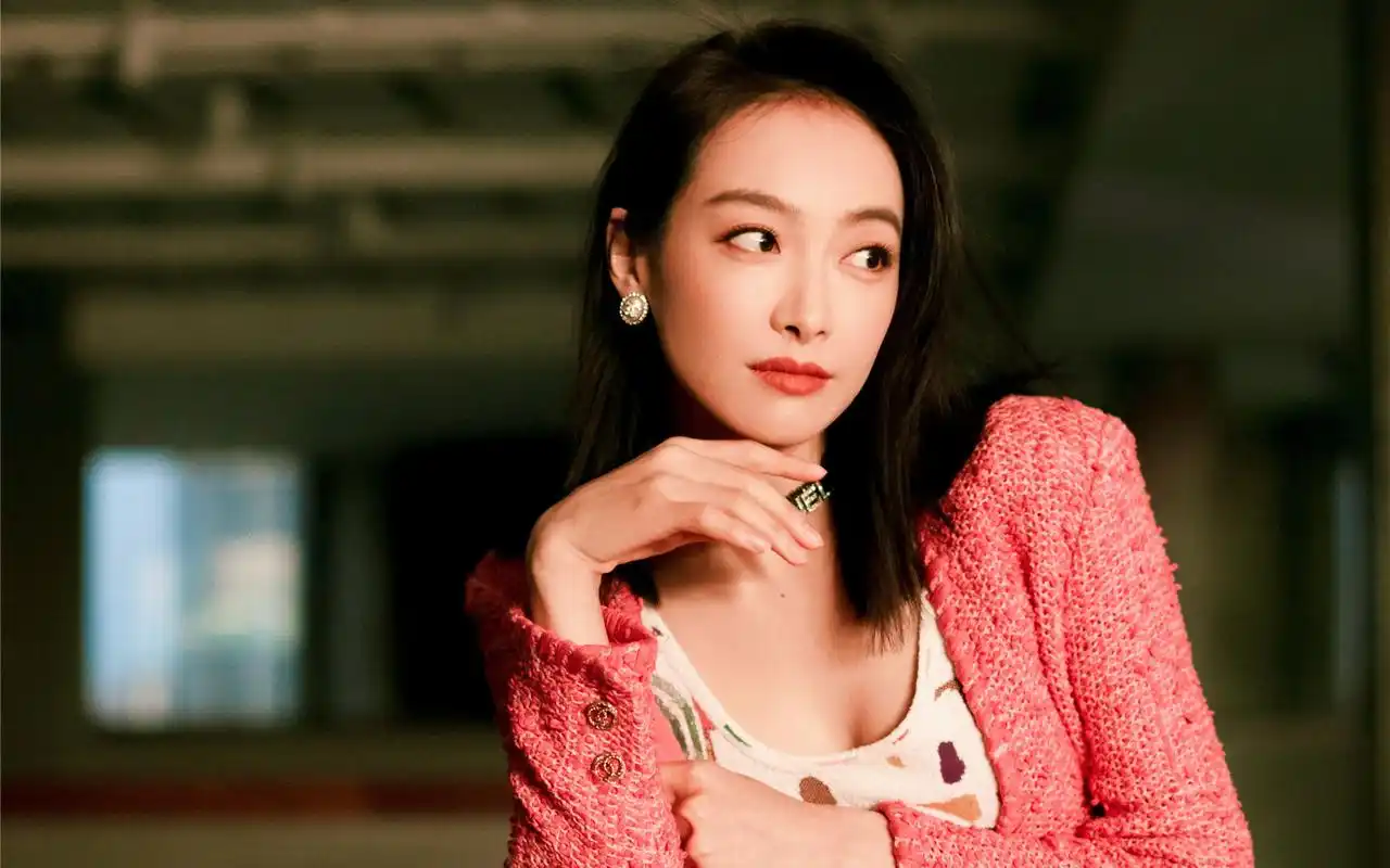 宋茜初冬时尚写真图片桌面壁纸