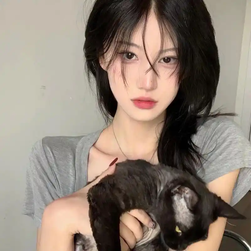 神仙颜值的女生真人露脸头像是你的了!