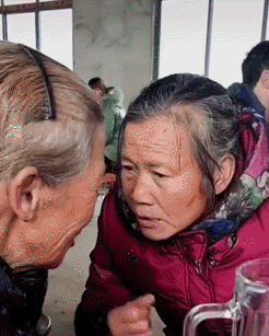 这段前卫的表演,揭开了中国人最羞耻的一面