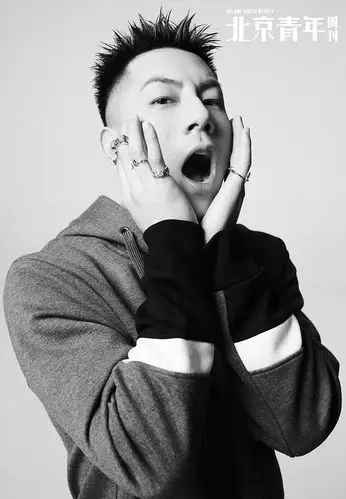 casper卡斯柏追光不止传递能量