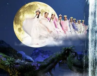 民间传说为什么对织女来说天天都能跟牛郎相见而不止七夕节