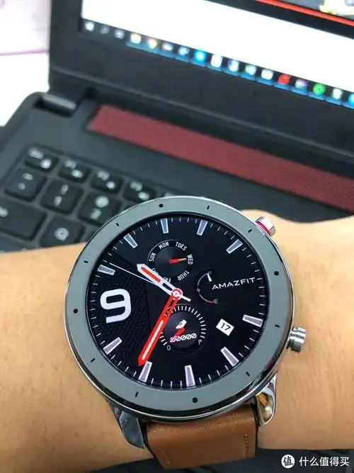 年轻人的第一台gtr 华米gtr智能手表简单评测