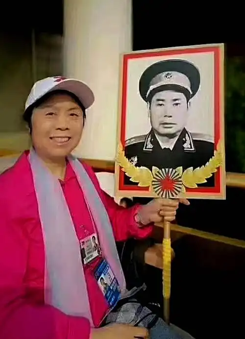 杨得志上将之女杨秋华.