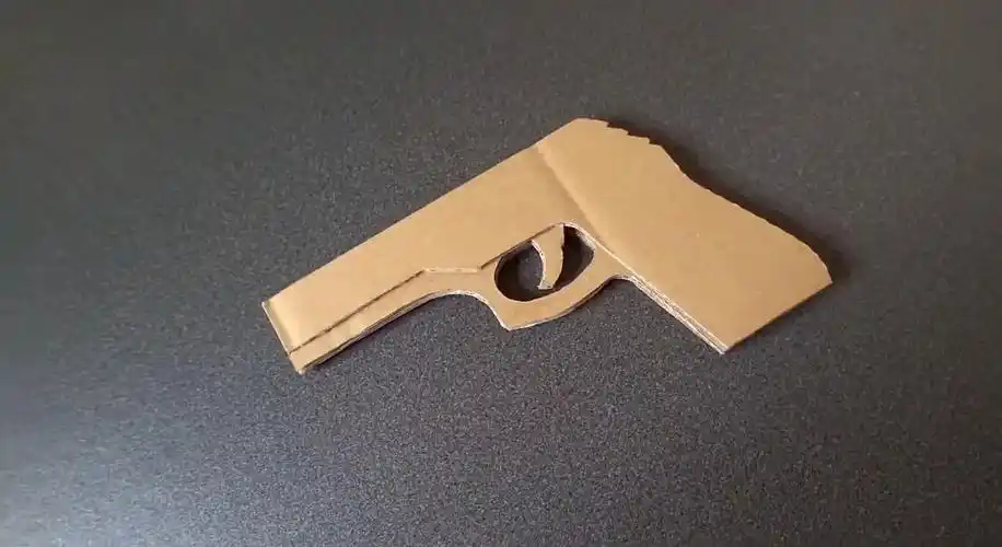 diy超好玩的三连发纸板玩具枪,比比看谁才是神枪手!