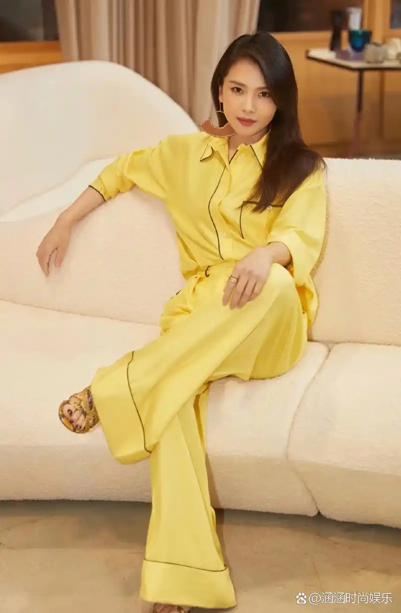 国民好媳妇刘涛 #盛世容颜 #气质美女 刘涛(tamia liu),1978年7月12