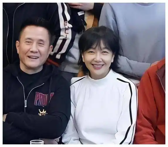 从工人到演员,娶女神江珊,事业爱情双丰收._田小洁_高亦心_生活