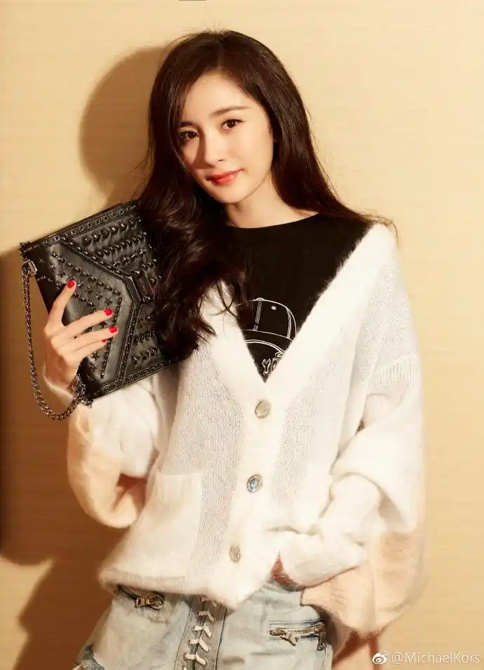 [杨幂][新闻]180919 杨幂mk代言新图分享 性感率性兼具双重魅力