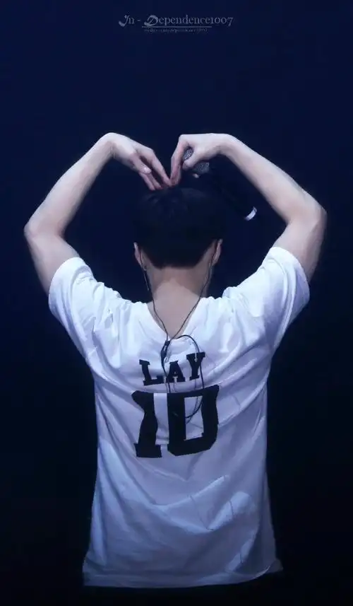 高颜值背影照大赛##张艺兴[超话]