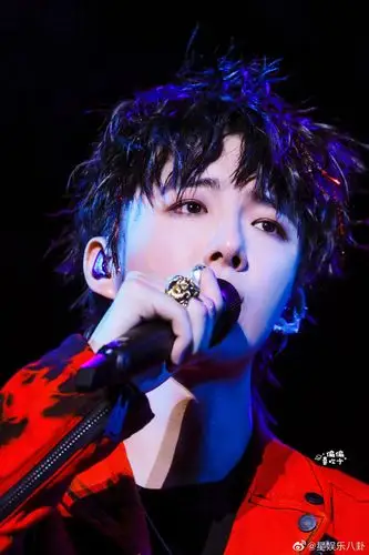 摩登兄弟刘宇宁更博 摩登兄弟首场全国巡回演唱会北京站两场完美收官