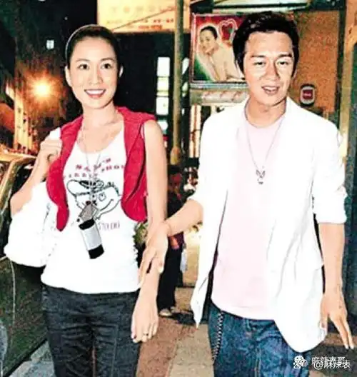 都没啥口碑了还秀恩爱呢