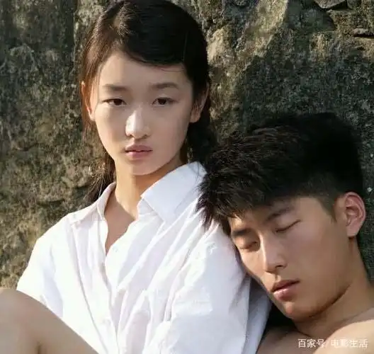 易烊千玺周冬雨因戏生情?朋友圈截图疑点多,炒作请找个好p图师