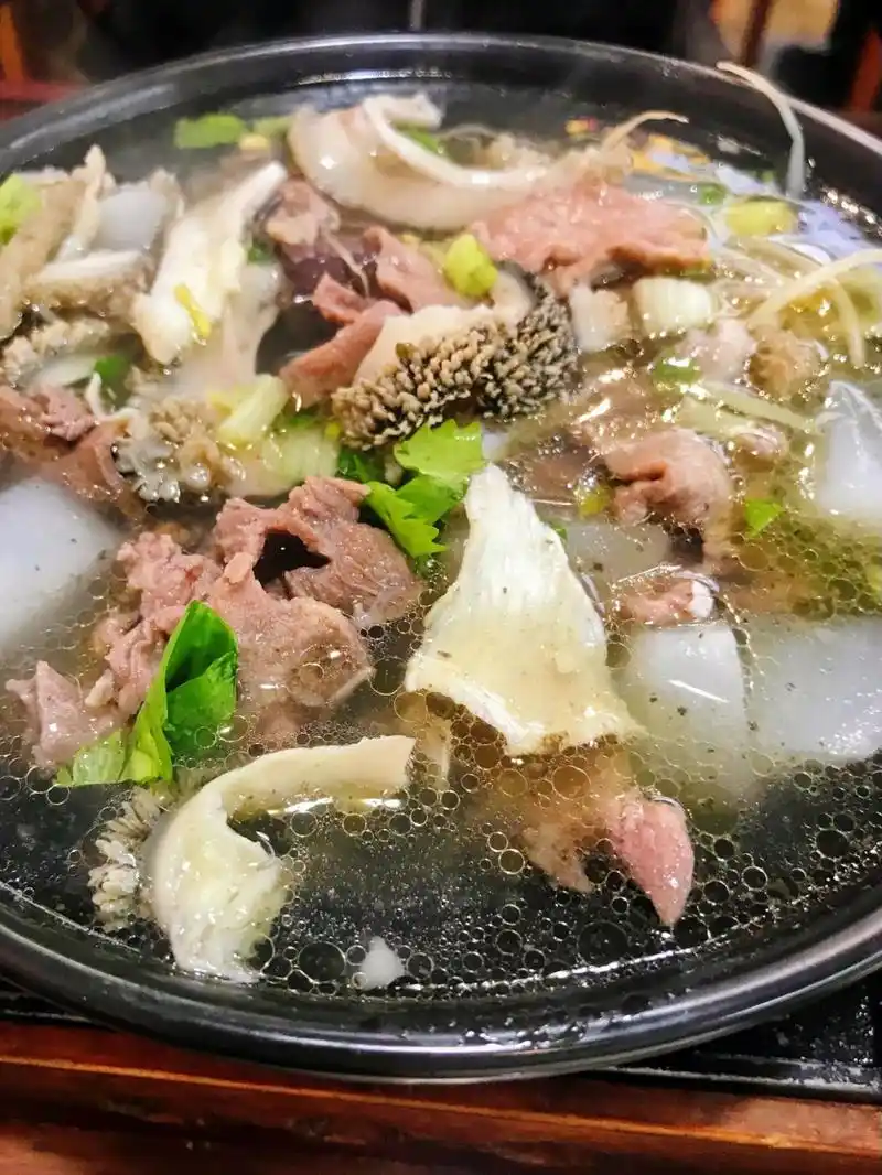 南宁这4家受人欢迎的牛肉火锅店,汤鲜味美,晚了要排队