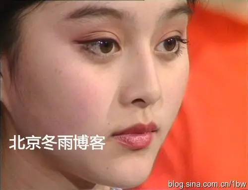 范冰冰出道前青涩照曝光! 脸颊圆嘟嘟体重达65公斤