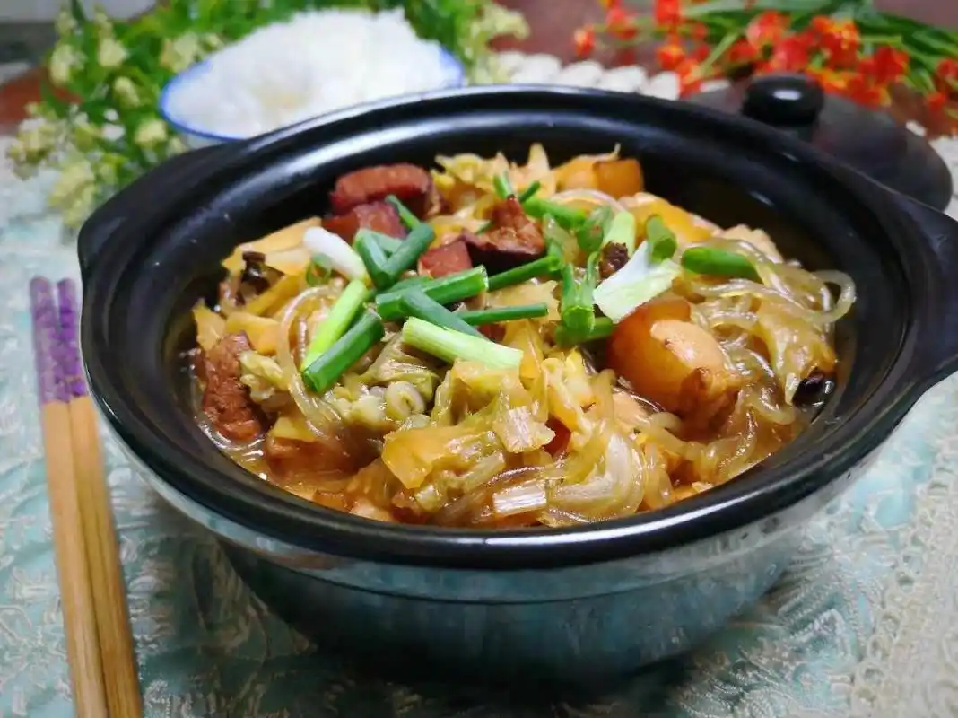 天冷多吃炖菜,6道热乎的砂锅炖菜,鲜香滋补,天越冷吃着越舒服