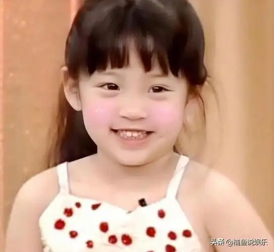 欧阳娜娜小时候可爱的图片头像欧阳娜娜小时候头像图片高清