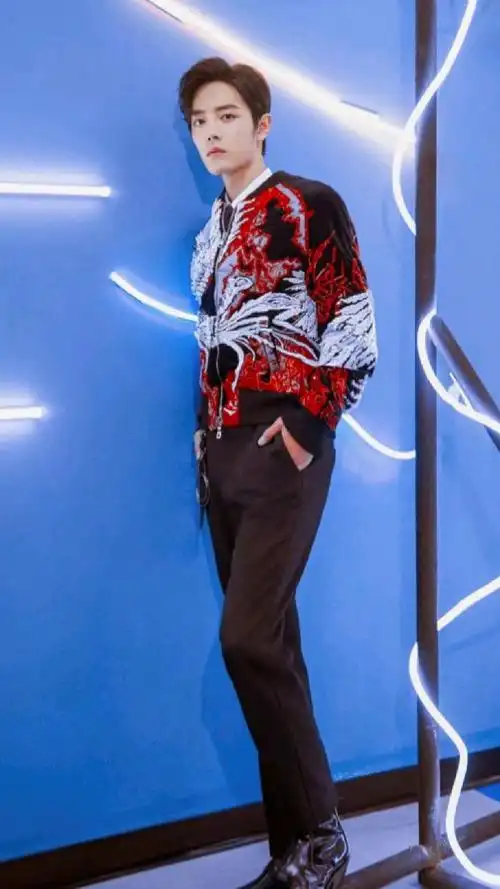 肖战真是气场与气质并存,这走路都是那么完美