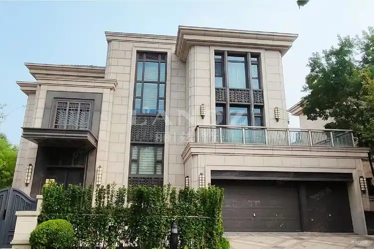 丽宫别墅5室3厅8卫1057㎡南7899万