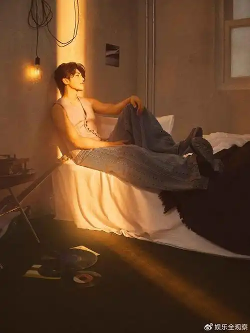 蔡徐坤新歌《spotlight(聚光灯)》正式版公开 原创音乐传递温暖大爱