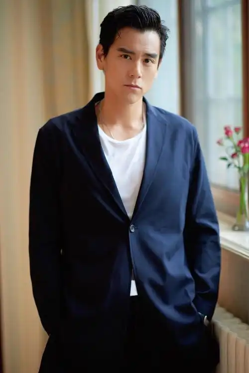 彭于晏:想请抗疫医护人员看《紧急救援》丨明星影院故事