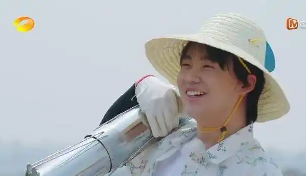 因为她,郭麒麟痛并快乐着_张子枫_妹妹_大林子