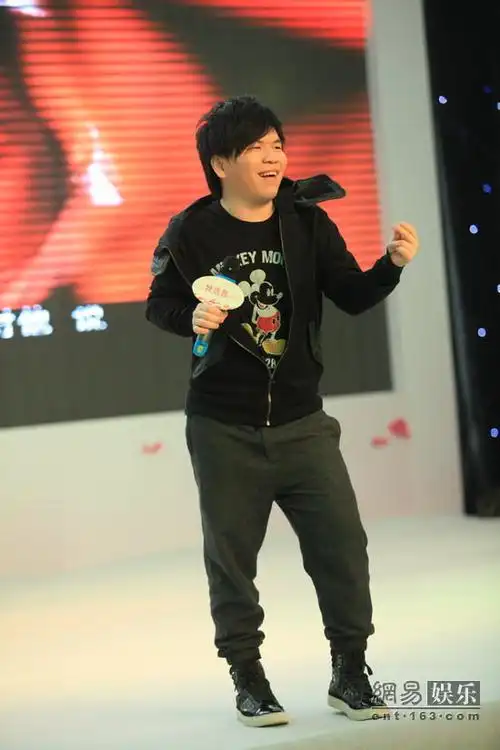 常石磊情人节单曲mv首播为电影我愿意献唱