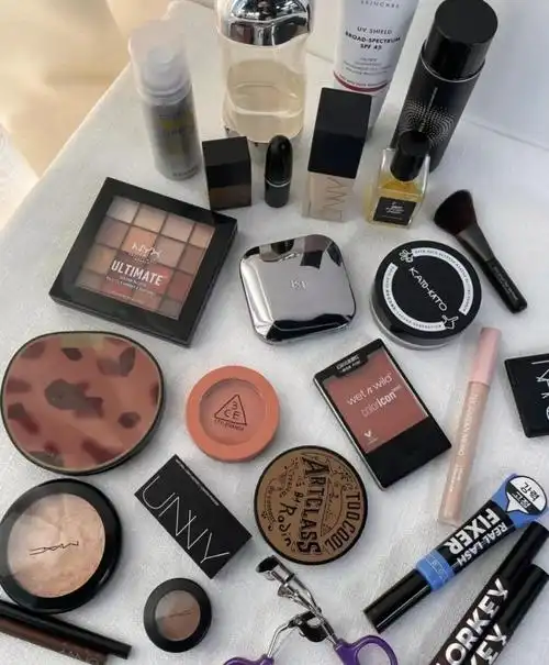 除了专柜,该去哪里买化妆品? - 知乎