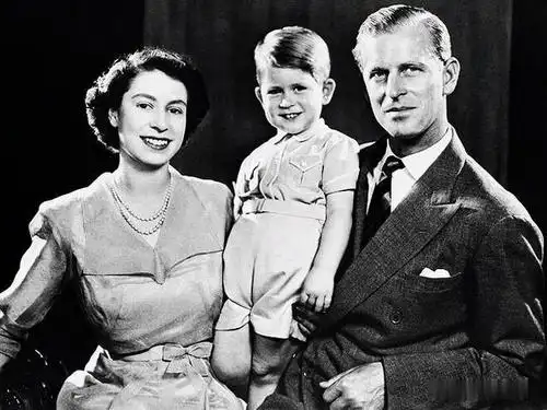 一组老照片:年轻时的英国女王伊丽莎白二世,天生女王气质