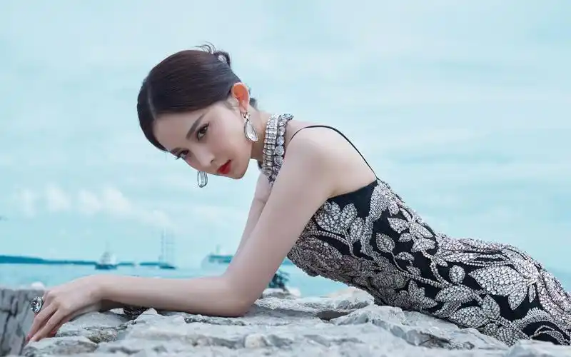 壁纸——古力娜扎