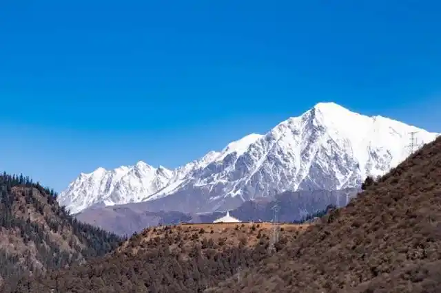 四川海拔最高的20座独立山峰