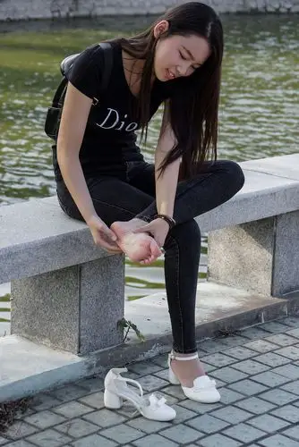 home 69 原创大师区 69 自由摄影 69 【五一裸足特辑】真的好想