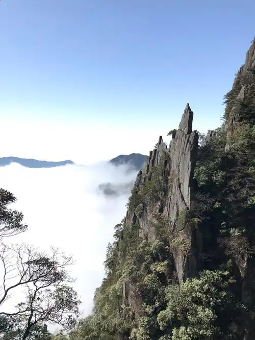 《江西宜春,温汤镇,明月山,羊狮慕,武功山风景区旅游记》(上)