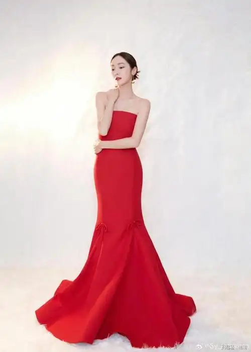 白里透红郑秀妍