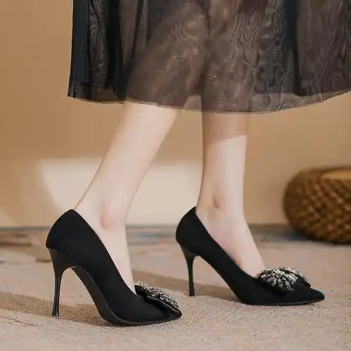 法式网红水钻蝴蝶结浅口单鞋女2024新款职业通勤尖头绒面超高跟鞋