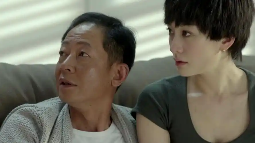 大丈夫女孩找后妈聊天为了对付亲妈后妈觉得不可思议