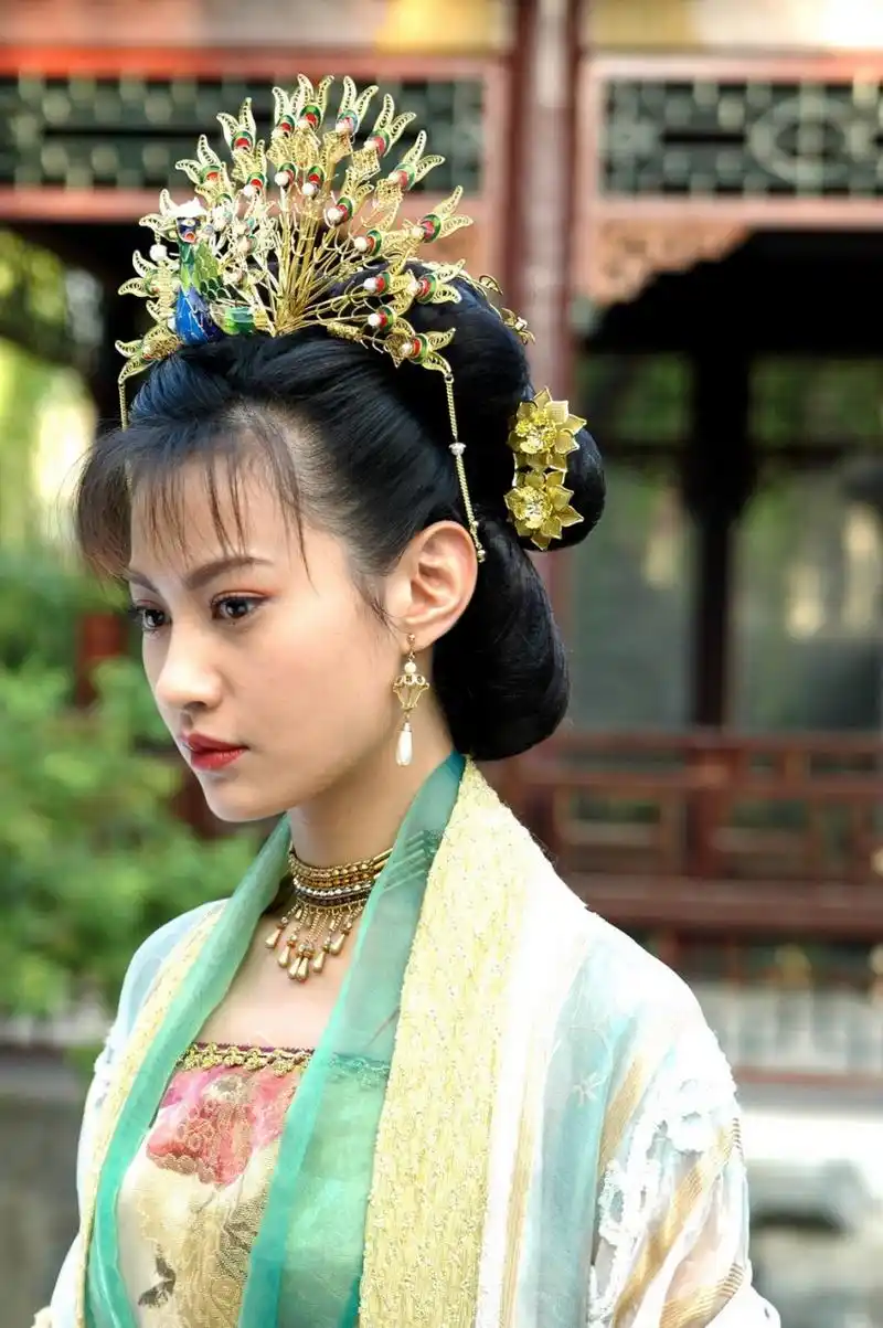 杨雪饰演的江玉燕#你心中的古装女神# #年轻时极为貌美的女明星