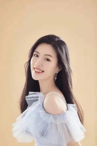 易文卉新歌全网上线 《落幕成殇》诠释难解衷情