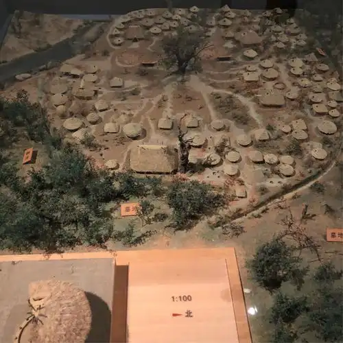 姜寨聚落遗址(模型)