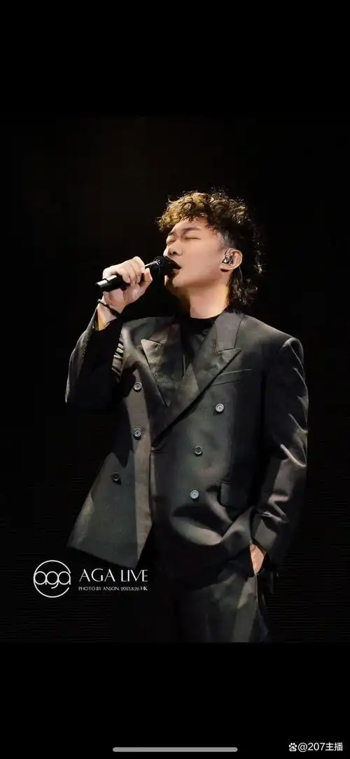 华语歌坛金曲王陈奕迅最脍炙人口的五首金曲,你听过哪些?